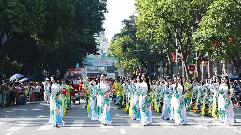 Lùi thời gian tổ chức Festival Thu Hà Nội 2026

